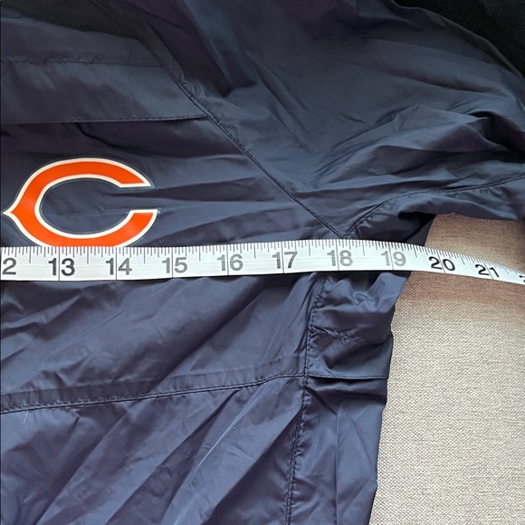 Chicago Bears Navy Blue Windbreaker - Picture 4 of 10